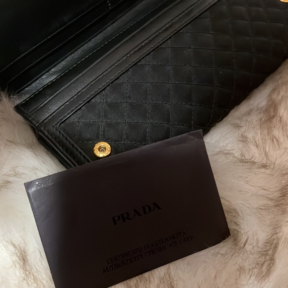 Prada quilted wallet - Picture 2 of 10